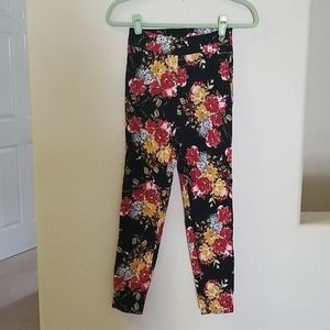 Time and Tru - flower pants - size 2